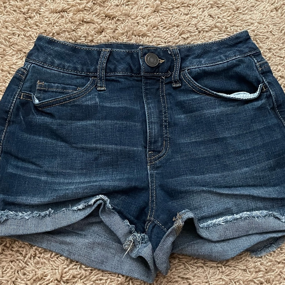 selling high rise jean shorts!